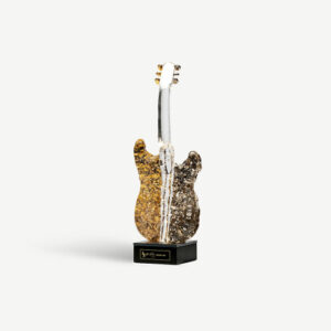 The Burning Love guitar  gold/silver